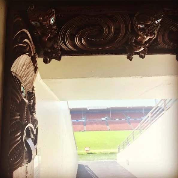 Players Tunnel Carvings