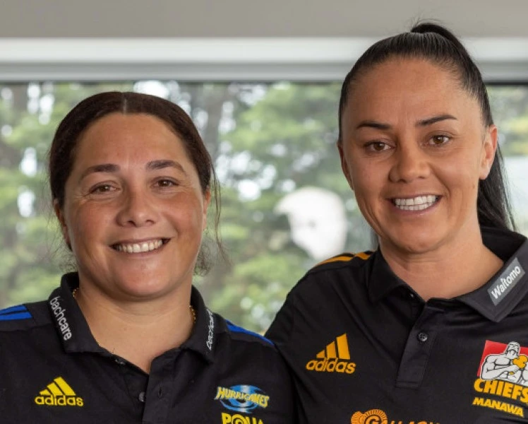 Aupiki coaches FocusFillWyIwLjI0IiwiLTAuMzIiLDExMDAsNDMwXQ