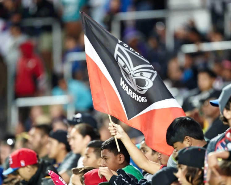 Bulldogs v Warriors three weeks to go