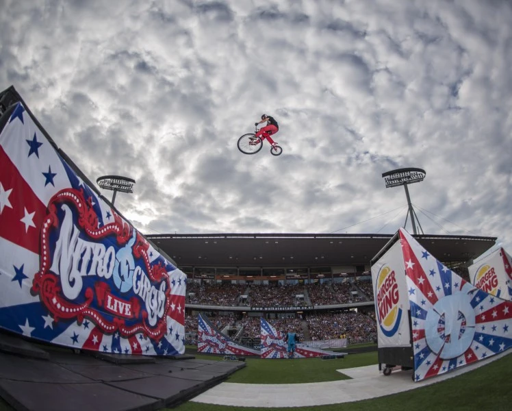MW 150130 NitroCircus 1500